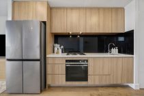 SPACIOUS AND BRIGHT STUDIO