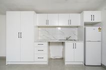 STUDIO LIVING WITH BILLS INCLUDED