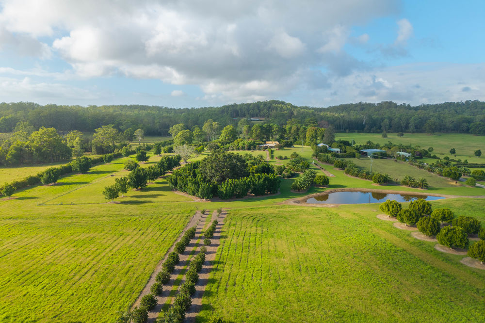 CRESTWOOD PARK ESTATE
