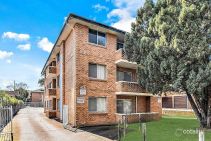 GROUND FLOOR CONVENIENCE IN A GREAT LOCATION
