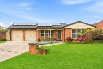 EXCEPTIONAL FAMILY HOME ON A CORNER BLOCK!!!