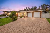 INVITING FAMILY HOME OFFERING COMFORT, SPACE & VERSATILITY
