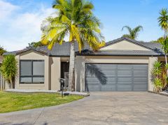 CONTEMPORARY 3 BEDROOM DUPLEX IN VARSITY