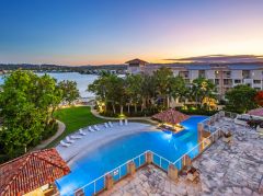 STUNNING APARTMENT WITH INCREDIBLE VIEWS. THE BENCHMARK.