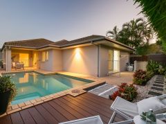 STUNNING FAMILY HOME CLOSE TO EVERYTHING!