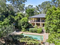 VERSATILE DUAL-LIVING ACREAGE RETREAT ON ALMOST 3 ACRES