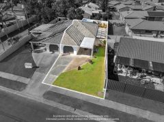 2 BED 1 BATH DUPLEX - MASSIVE VALUE-ADD POTENTIAL UNBEATABLE CENTRAL LOCATION IN QUIET ASHMORE ENCLAVE INSPECTION A MUST! &NDASH; NO BODY CORP FEES!