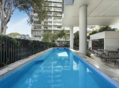 BROADWATER LIVING WITH PARKLAND OUTLOOK & CITY SKYLINE