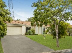 EXCEPTIONAL ENTRY-LEVEL OFFERING IN THE PRESTIGIOUS ROBINA DALES PRECINCT
