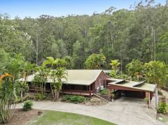 YOUR OWN PRIVATE NATURE RETREAT ON 25,890M&SUP2; &NDASH; SPACE, SERENITY & COUNTRY CHARM