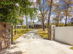 FEDERATION CHARM ON OVER 2 ACRES &NDASH; OPPOSITE MUDGEERABA PONY CLUB