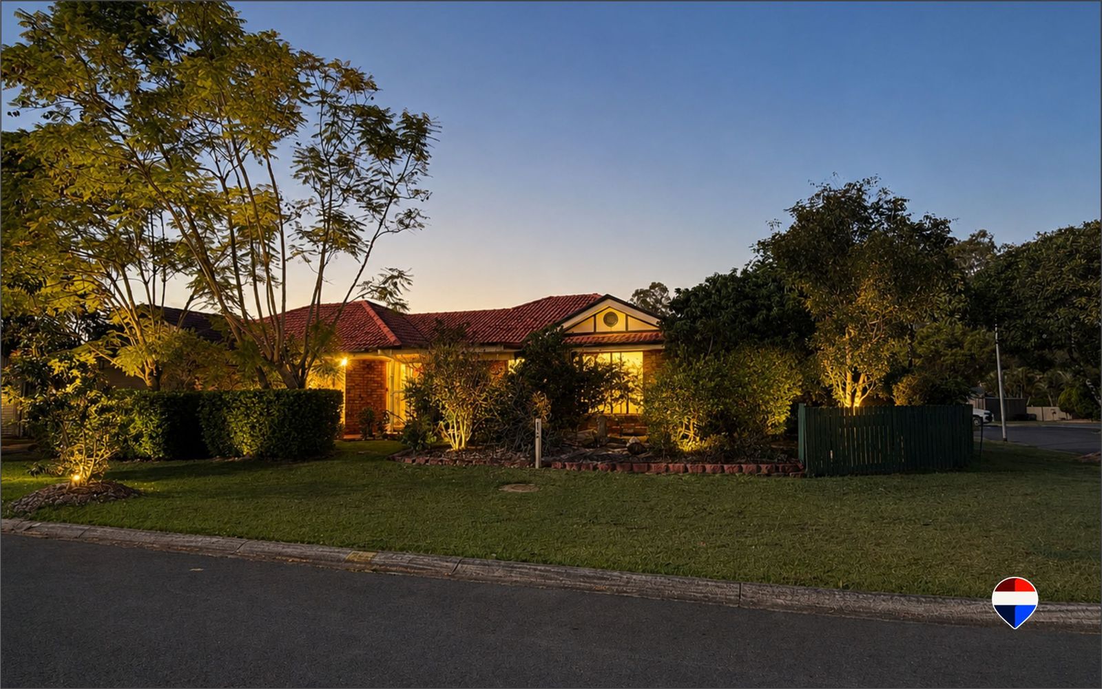 CORNER POSITION, SIDE ACCESS & ENDLESS POTENTIAL IN A GROWING FAMILY POCKET - VACANT & READY TO MOVE IN