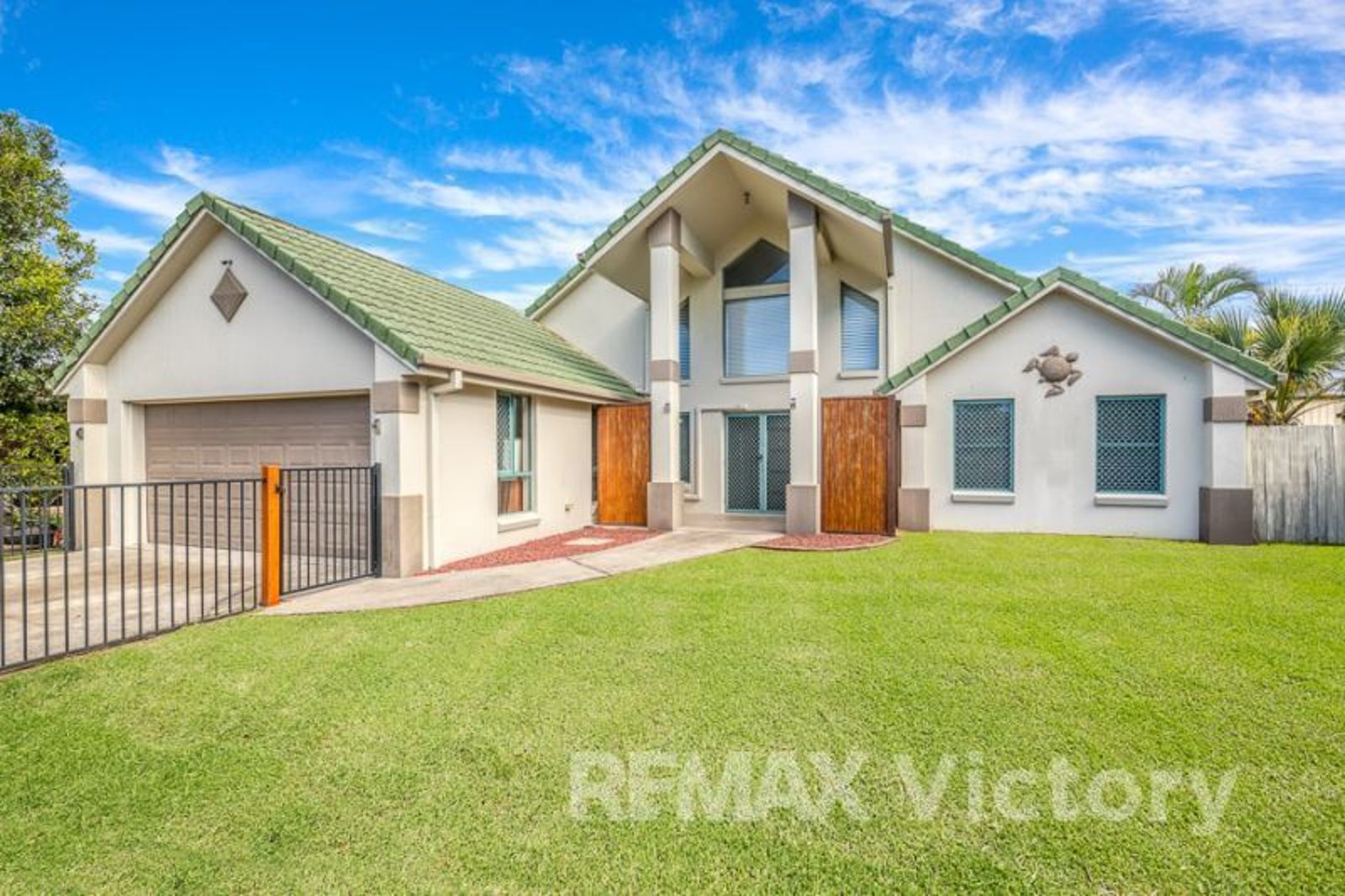 ENJOY LIFE AT BANKSIA BEACH
