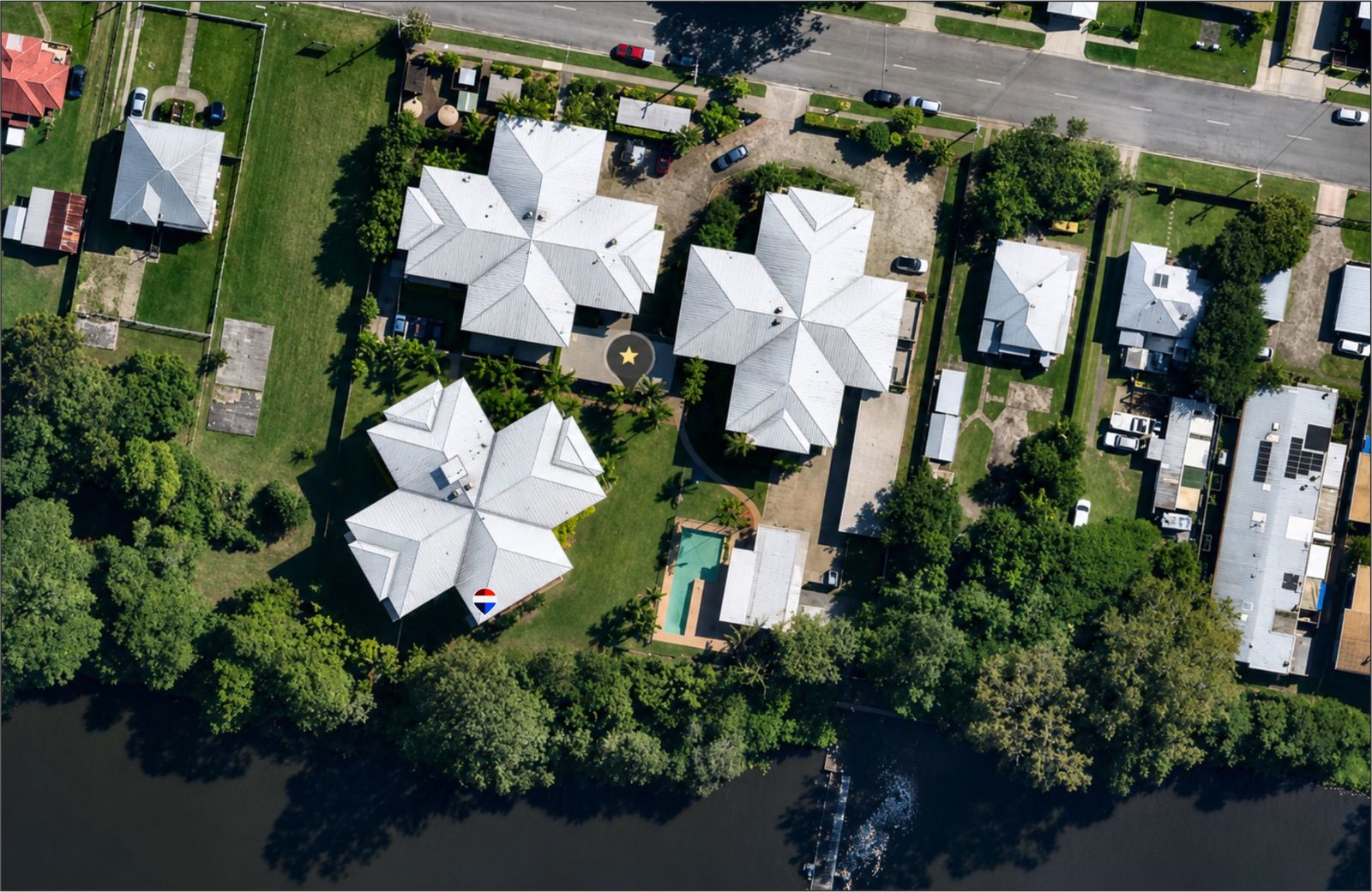 *****RIVERFRONT LIVING IN A PRIME LOCATION ON THE GROUND FLOOR*****