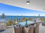 STUNNING SEAVIEWS ACROSS MORETON BAY!