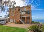 LIVE THE BEACHSIDE LIFESTYLE! SEAVIEWS!