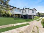 HOUSE EAST OF OXLEY SEAVIEWS!