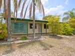CONVENIENT LOCATION! BIG YARD!!