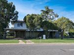 4 BEDROOM HIGHSET ON LARGE BLOCK