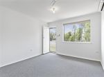 COMFORTABLE 2-BEDROOM UNIT IN CONVENIENT PARK AVENUE LOCATION