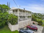1-BEDROOM UNIT WITH STUNNING SEA VIEWS IN THE HEART OF YEPPOON