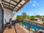 RAINBOW SURF 2 - WALK TO BEACH AND MAIN STREET. POOL. WIFI. AIRCON