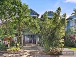 NOOSA LAKES 1 BEDROOM UPSTAIRS APARTMENT
