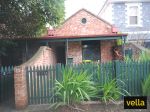 TRENDY 2-BEDROOM HOUSE, BE QUICK, GREAT LOCATION!