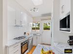 SINGLE STORY 2-BEDROOM UNIT IN LEAFY COLLEGE PARK!