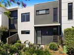 MODERN HOME WITH EFFORTLESS APPEAL