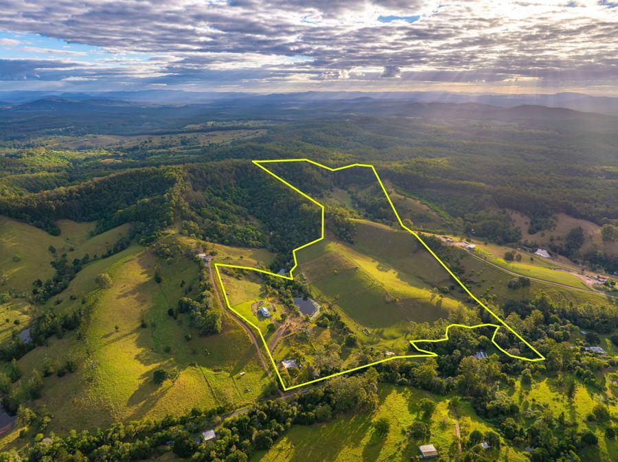 A RARE DUAL-LIVING RURAL RETREAT