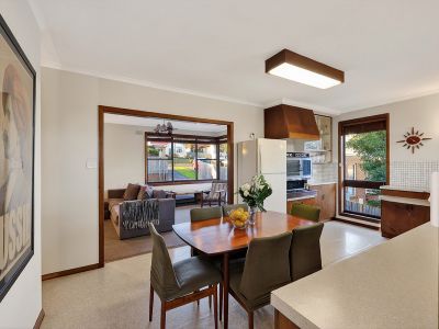 RETRO STYLE WITH ROOM TO MOVE