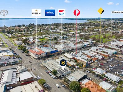 LONG ESTABLISHED CAF&EACUTE; TENANT  WITH NEW 5-YEAR LEASE