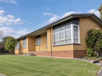 LOW MAINTENANCE 3 BEDROOM HOME