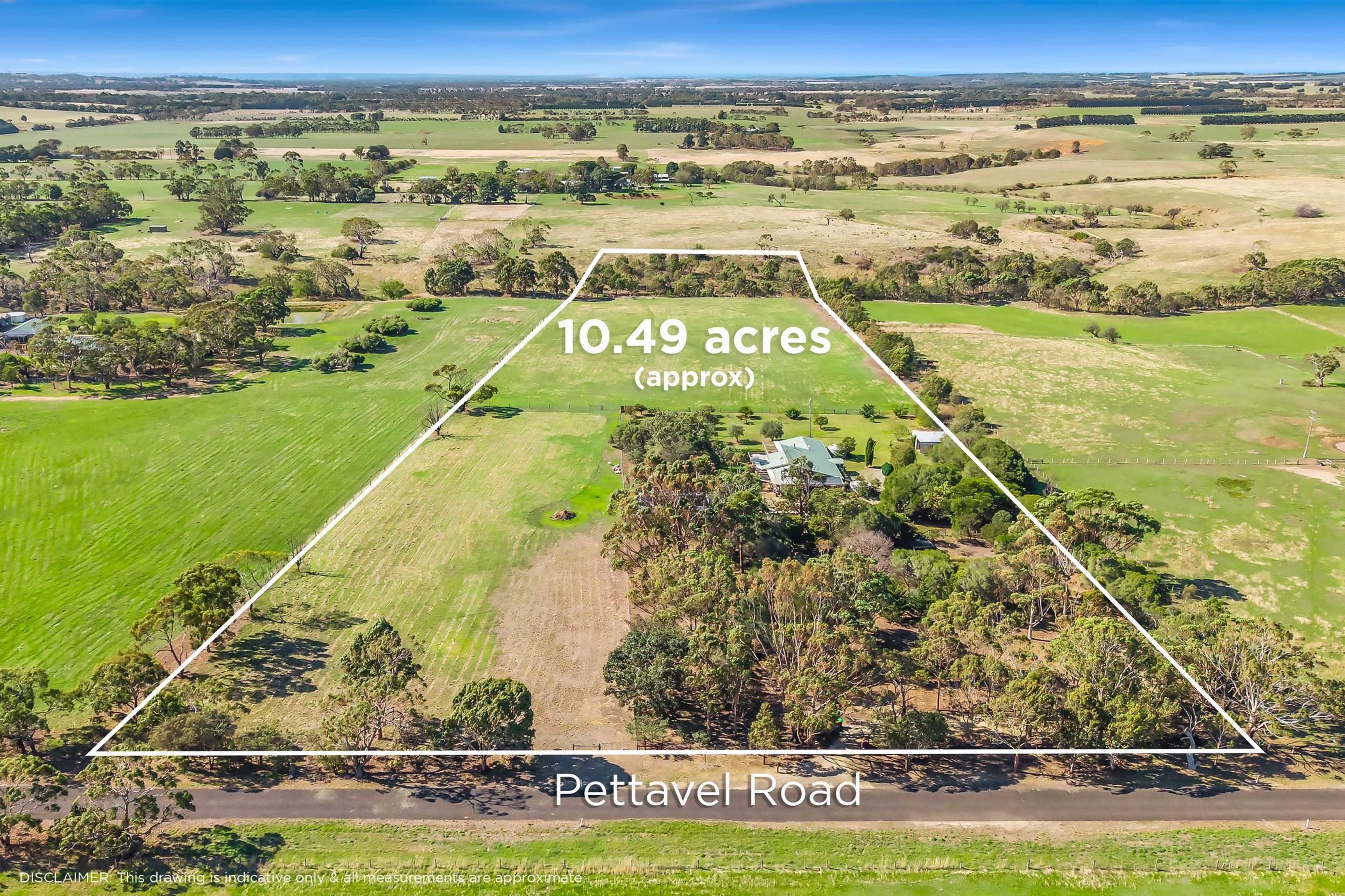 ACREAGE LIVING | COASTAL-COUNTRY LOCATION