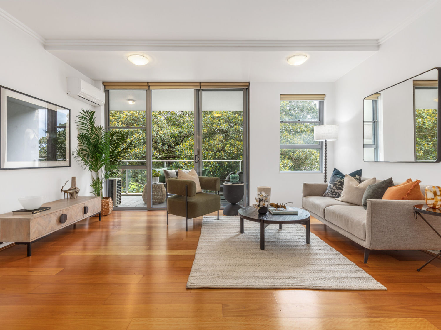 SPACE, STYLE & A PREMIER PARKFRONT ADDRESS